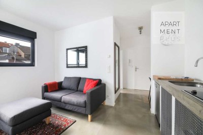 Modernes, komplett möbliertes 1-Zimmer-Apartment mit Balkon