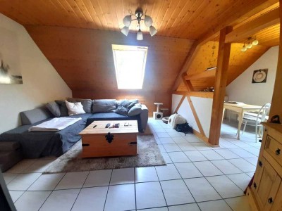 **Helle 4,5-Zimmer-Dachgeschosswohnung mit traumhaftem Ausblick in ruhiger Wohnlage**
