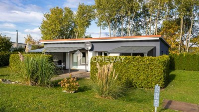 Bungalow in erster Reihe zum Wasser – gepflegt, modernisiert und auf Erbpachtgrundstück