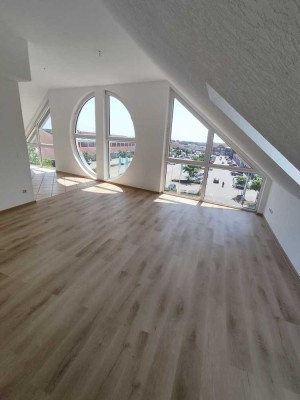 Helle 3-Zimmer Wohnung im 3. OG mit Balkon in Oschatz