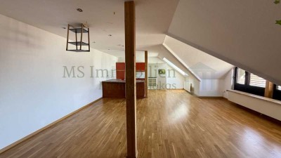 *** Attraktive 2-Zimmer-Dachgeschosswohnung im Herzen von Lampertheim ***