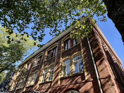 Loft mit Loggia in denkmalgeschützter Bandfabrik