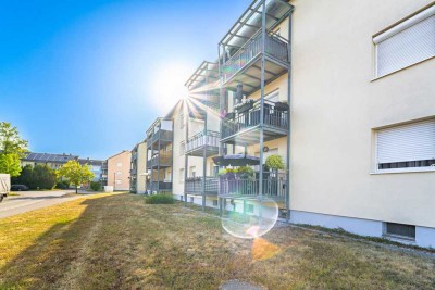 Helle und zentrale zwei Zimmer Wohnung mit Südbalkon in Germering zu vermieten