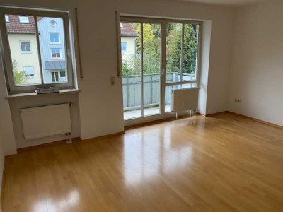 Schönes, helles Apartment in Steppach zu vermieten, ruhige Lage  gelegen