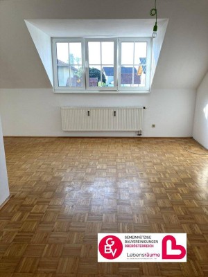 Schöne 3-Zimmer Wohnung im Dachgeschoß