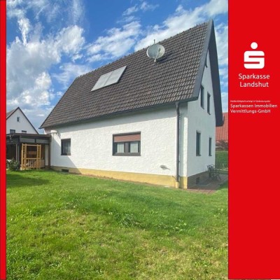 Charmantes Einfamilienhaus in Bonbuck mit Garage & überdachtem Freisitz