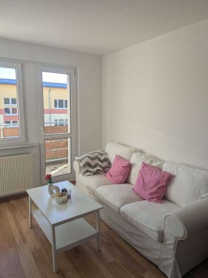 Ruhig gelegene 2-Zimmer-Wohnung mit Einbauküche und Balkon in Neuruppin