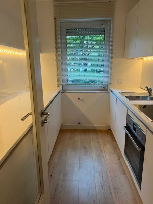 Wunderschöne 3 Zimmerwohnung, 2 Balkone / kleiner Garten / TG