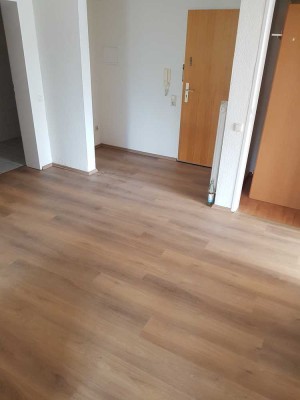 helle 3 Zimmer Wohnung in zentraler Lage