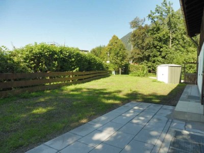 Renovierte Terrassen-Wohnung im Grünen