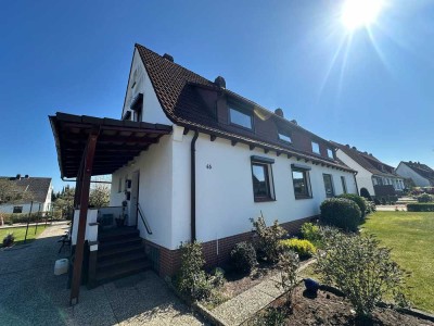renovierte 2,5-Zimmer-ALTBAU-Wohnung im Hochparterre mit Gartenanteil