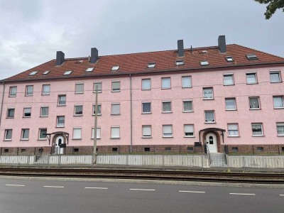 Schöne 3-Zimmer-Wohnung im 1. OG mit Balkon