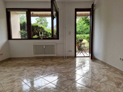 Wunderschöne, moderne 2-Zimmer-Wohnung mit Terrasse & Gartenmitbenutzung in Schwalbach am Taunus