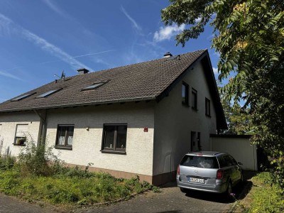 BONN-BEUEL, charmante DHH, Bj. 89 in top Lage, 5-6 Zi., ca. 125 m²  Wfl., Garage, ca. 285 m² GrSt.