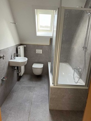 Ansprechende  3 Zimmer, Küche, Bad-DG-Wohnung in Zollhaus/Hahnstätten ab 01.09.2025