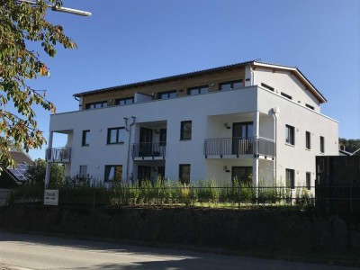 Viecht/Landshut - schicke 3 Zimmer Wohnung mit sonnigen Balkon