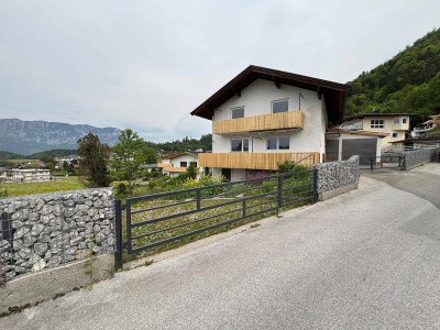 Geräumiges 7-Zimmer Mehrfamilienhaus mit Garten und Terrasse in Bad Häring