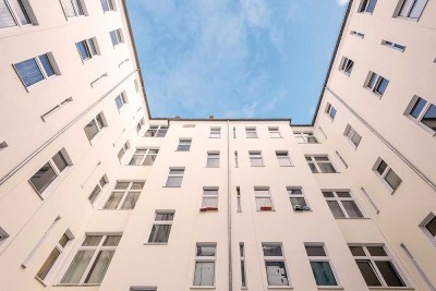 Schöner Altbau in Berlin-Mitte – bezugsfrei & voller Potenzial