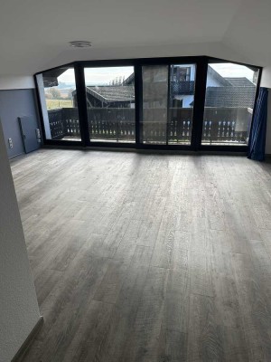 2-Zimmer-Wohnung mit Balkon und Loggia in Gauangelloch