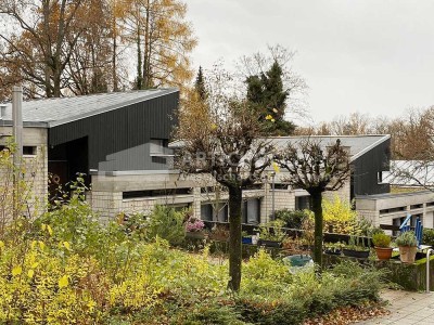 Zeitlose Architektur in KA-Bergwald: vielseitiges, einzigartiges Reihenhaus für Paare & Familien