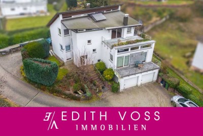 Zweifamilienhaus mit Blick ins Grüne in Weinheim - Rippenweier