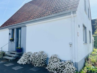 Charmantes Haus - Großzügiges Grundstück mit viel Potenzial