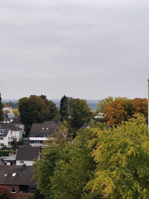 Helle 3-Zimmer Wohnung mit Balkon im 7. OG in Wülfrath