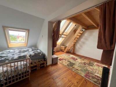 Besonders wohnen in Johannstadt: 3,5-Raum-Wohnung mit Galerie
