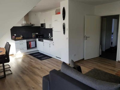 3Zi DG Wohnung mit Panoramablick auf den Regen