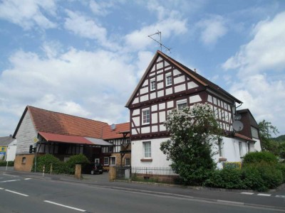 Gemütliche 3,5 ZKB Wohnung im Herzen von Niederweimar
