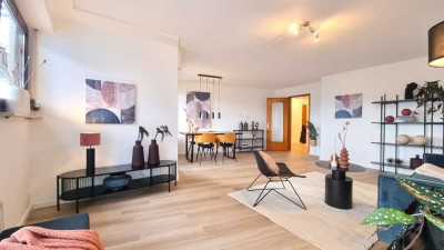 *Individuelle 3,5-Zi.-Whg. mit Süd-Balkon u. TG-Stellplatz in Leonberg-Höfingen*Bezugsfrei*