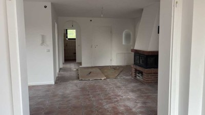 Großzügige 4-Zimmer-Wohnung mit Garten und Terrasse in Hildesheim/Itzum