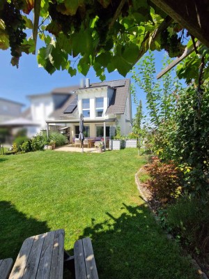Moderne Doppelhaushälfte in Schwäbisch Hall mit 5 Zimmern und 160 m² Wohnfläche und Garten
