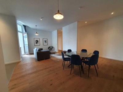 Möblierte 3-Zimmer-Wohnung in kernsaniertem Altbau in Charlottenburg-Wilmersdorf