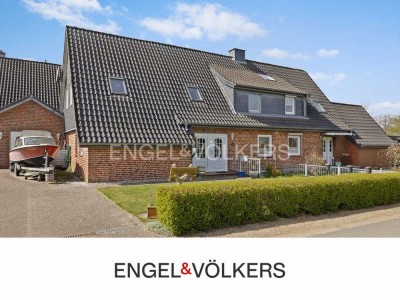 Doppelhaushälfte umgeben vom Grünen