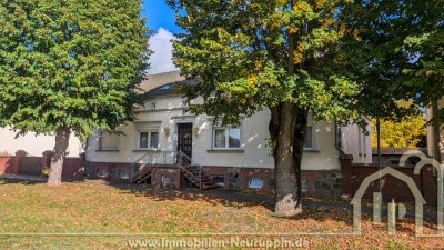 Gepflegtes Bauernhaus mit Scheune in Bechlin