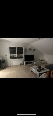 3 Zimmer Dachgeschoss für Singles oder Paare