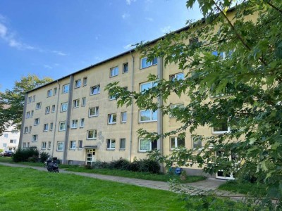 3 Zi.-Whng.- mit einem Wannenbad mit Fenster  - Balkon - Duisburg Rheinhausen