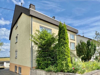 VOLL VERMIETET - GUTE LAGE - 4 GARAGEN