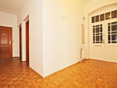 Altbauliebhaber aufgepasst - 3 Zimmer Altbauwohnung mit guter Raumaufteilung und geringen Betriebskosten Nähe Ortweinplatz.