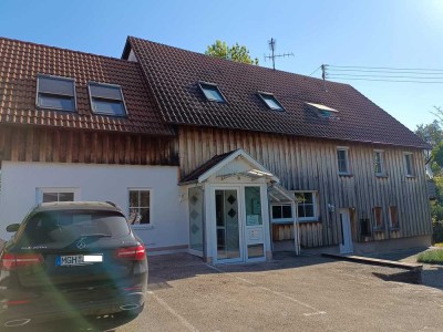 Grundstück mit 4 Wohnungen und eine Gewerbeeinheit - nah zur Autobahn