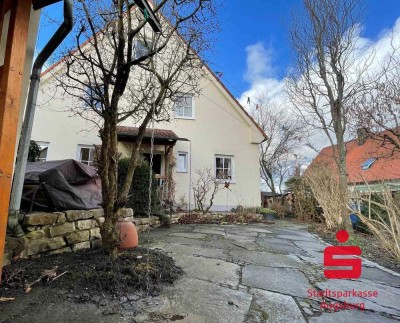 gepflegte Doppelhaushälfte mit Garage