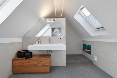 Stilvolle 2,5-Raum-Maisonette-Wohnung mit gehobener Innenausstattung mit Einbauküche in Ulm