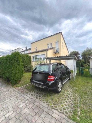 Familienfreundliches bezugsfreies Reihenendhaus in ruhiger Anliegerstraße