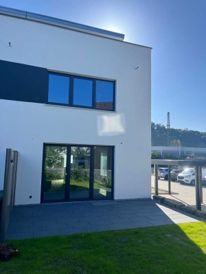 Kirchheim am Neckar. Wohnen im neuen Eigenheim. Ideal für die junge Familie. - Ausbauhaus -