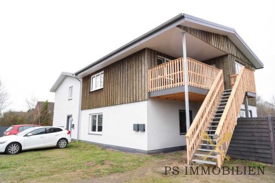 Komplett saniertes Mehrfamilienhaus mit 3 Wohneinheiten – entzückendes Investmentobjekt