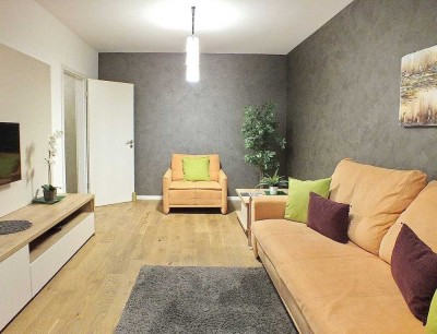 Freundliche und gepflegte 2-Zimmer-Wohnung mit Balkon und EBK in Hausach