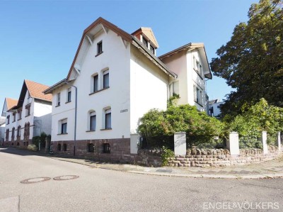 Altbauvilla aus einem vergangenen Jahrhundert auf dem Saarbrücker Rotenbühl!