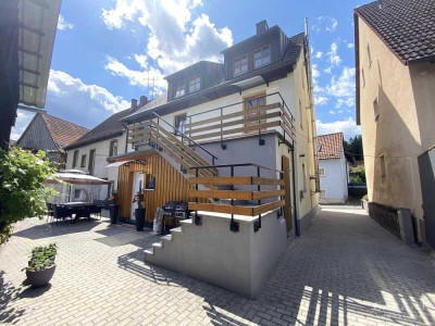 Modernisierte Doppelhaushälfte mit Maisonette - Studioeinliegerwohnung in Plech