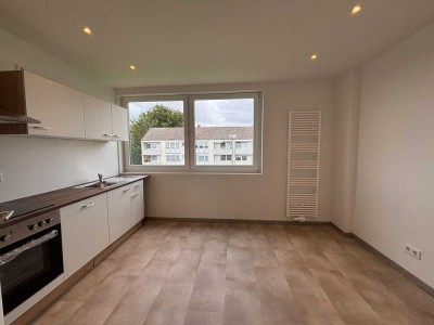 Erstbezug nach Sanierung mit EBK & Balkon - freundliche 3-Zimmer-Wohnung in Lübbecke